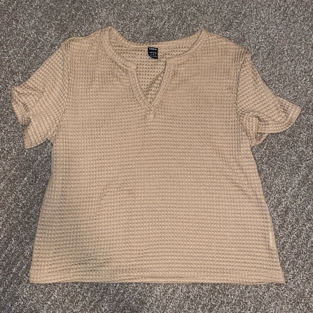 ADORABLE tan/brown shirt-sleeve shirt - MEDIUM